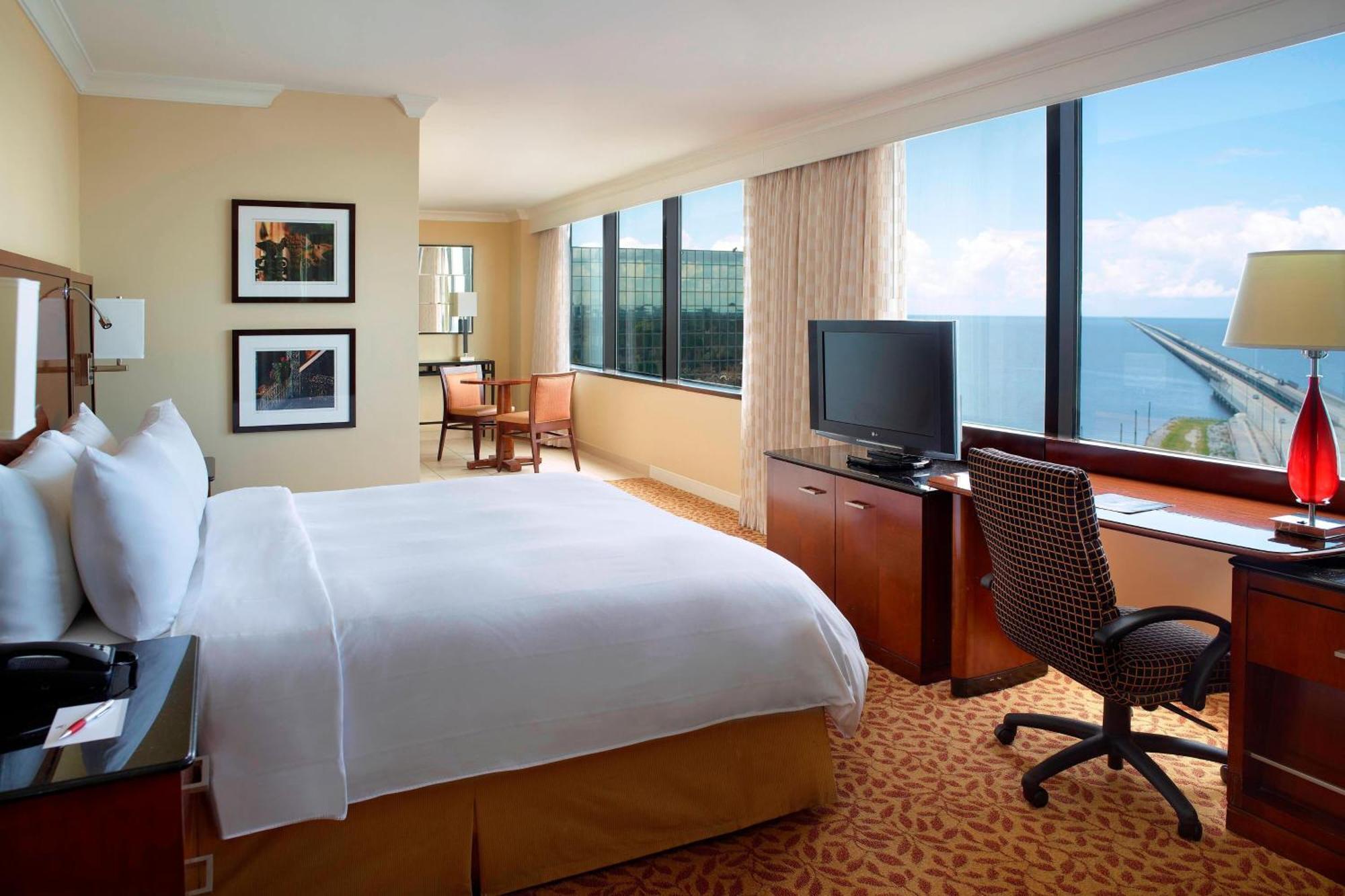 New Orleans Marriott Metairie At Lakeway Exterior foto